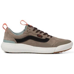 Vans Men's Outdoor Suede UltraRange EXO SE Shoe