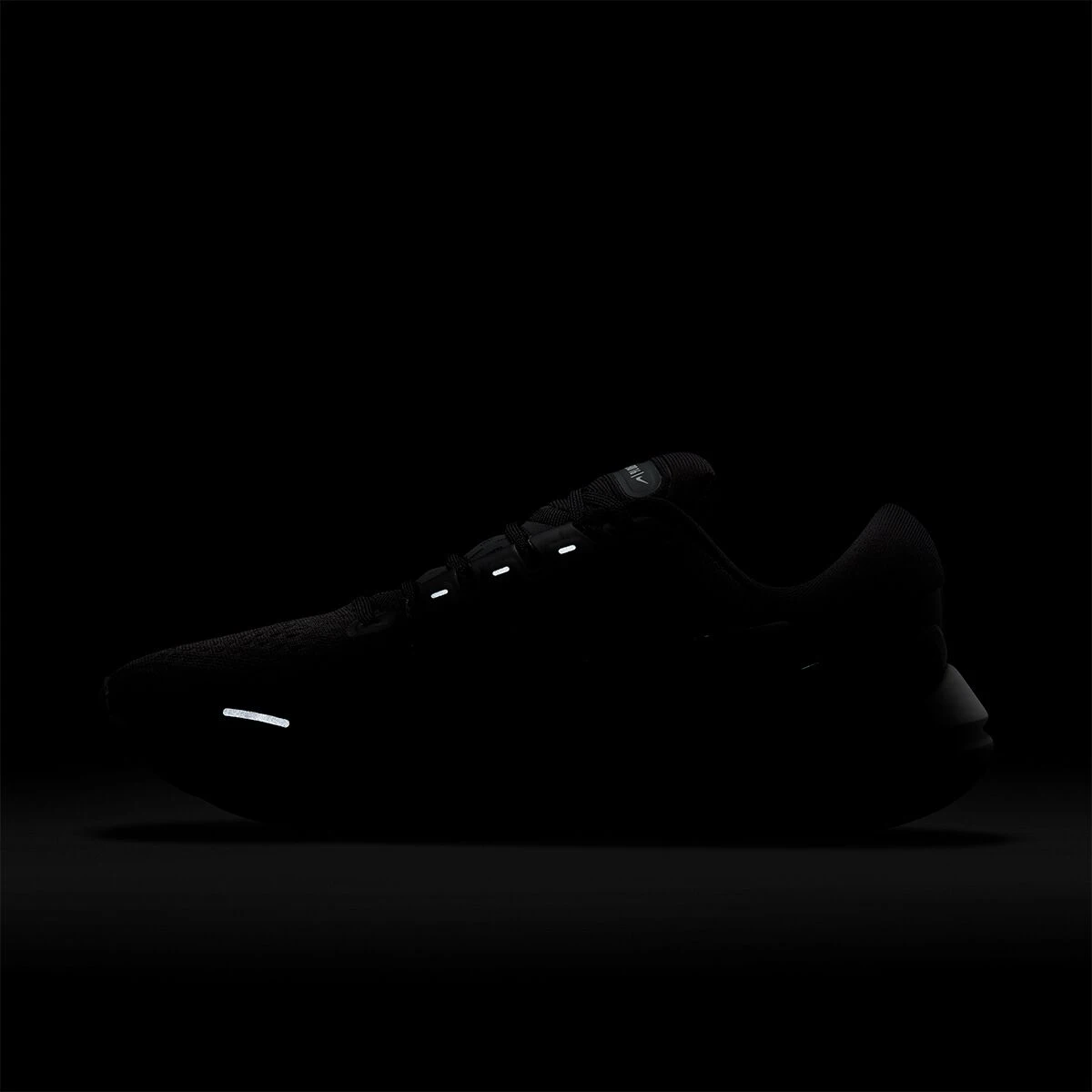 Nike Air Zoom Vomero 16 Running Shoe - Men's 4 Nike Air Zoom Vomero 16 Running Shoe - Men's - Image 2